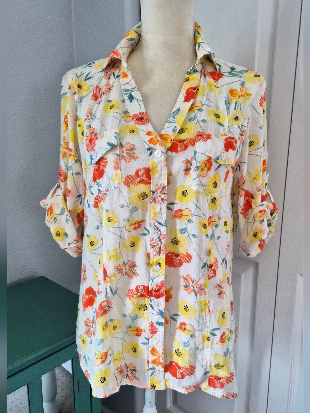 Love Potion Floral Button Down Shirt Roll Tab Sleeve Watercolor Poppy Large